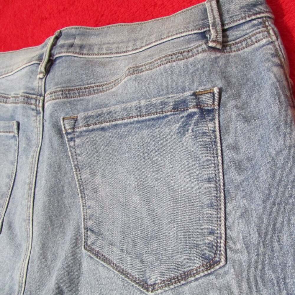 Ann Taylor Cut Off Jean Shorts Stretch Medium Blue - Picture 8 of 10